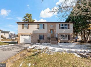 81 Towerview Dr, Martinsburg, WV 25404
