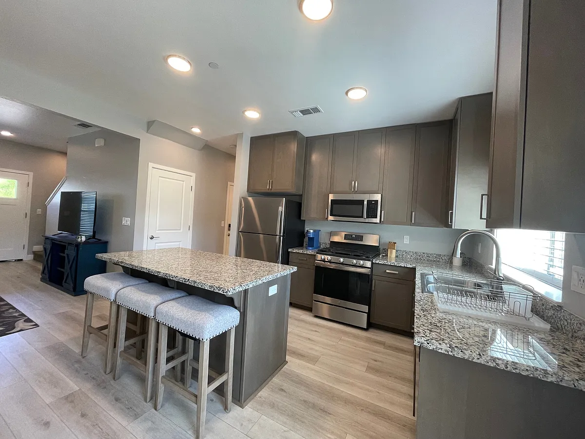 Building Photo - Aspen Creek Apartments