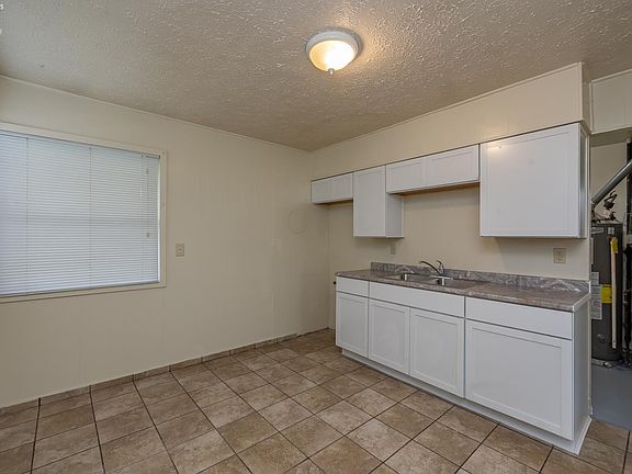 3rd image of 2375 E 42nd St
