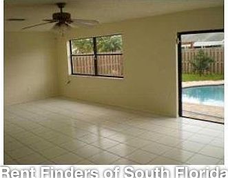 5th image of 11800 NW 44th St