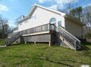 19 Lakeside Trail, Ridge, NY 11961