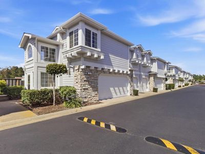 15 Outlook Cir, Pacifica, CA, 94044