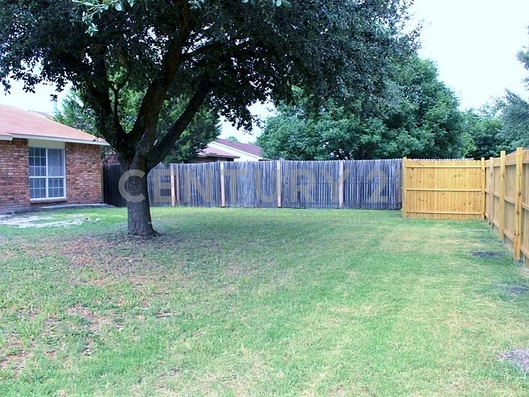 1533 Santa Fe Trl — Photo 14