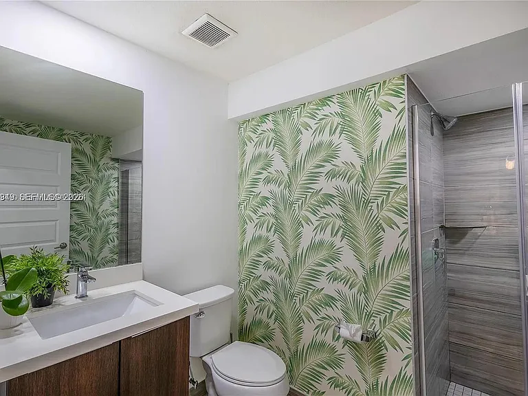 NW 103rd Pl — Photo 9