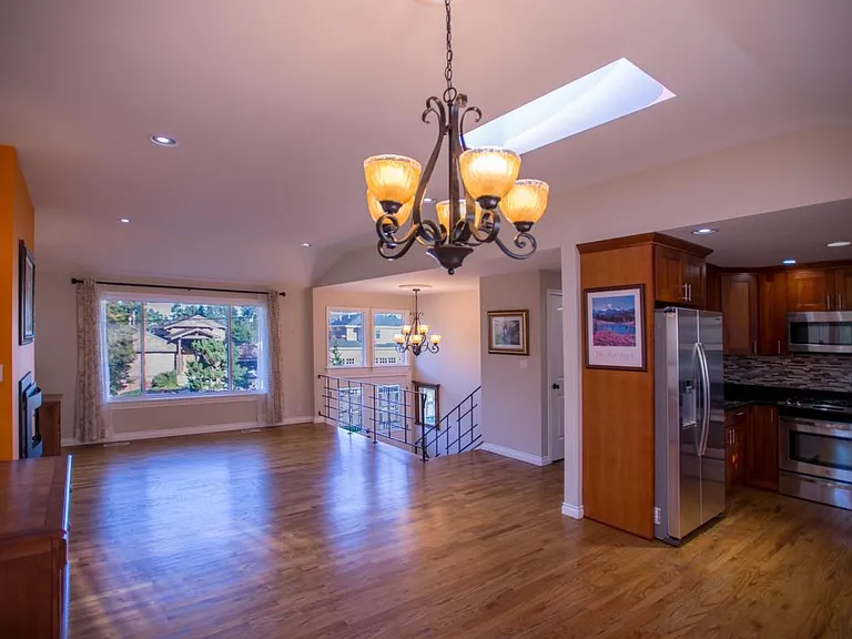 Entry in Main Floor