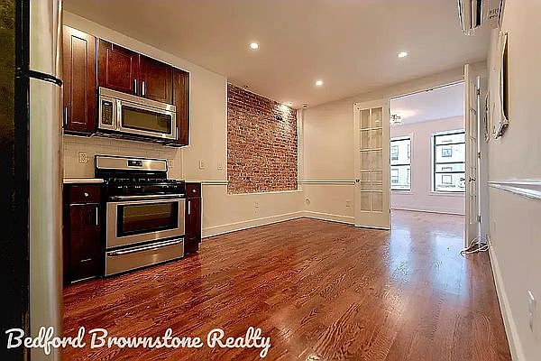 1st image of 270 Sumpter St #2
