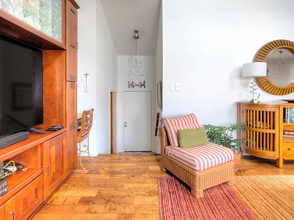5th image of 27 Seaside Rd #27
