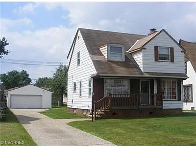 10612 Grace Ave photo 1