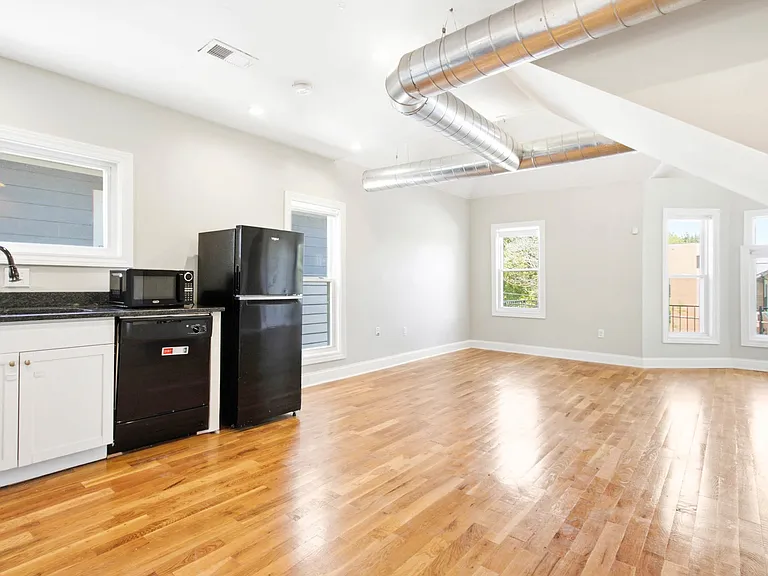 1633 Merrick St #1 — Photo 12