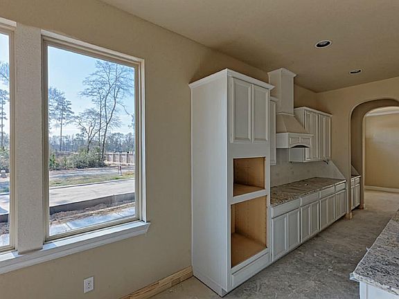 5th image of 27112 Holtwood Grove Rd