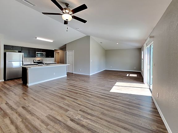 4th image of 3153 Saint James St