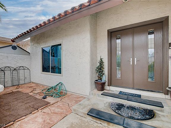 2nd image of 5051 Grandview Dr