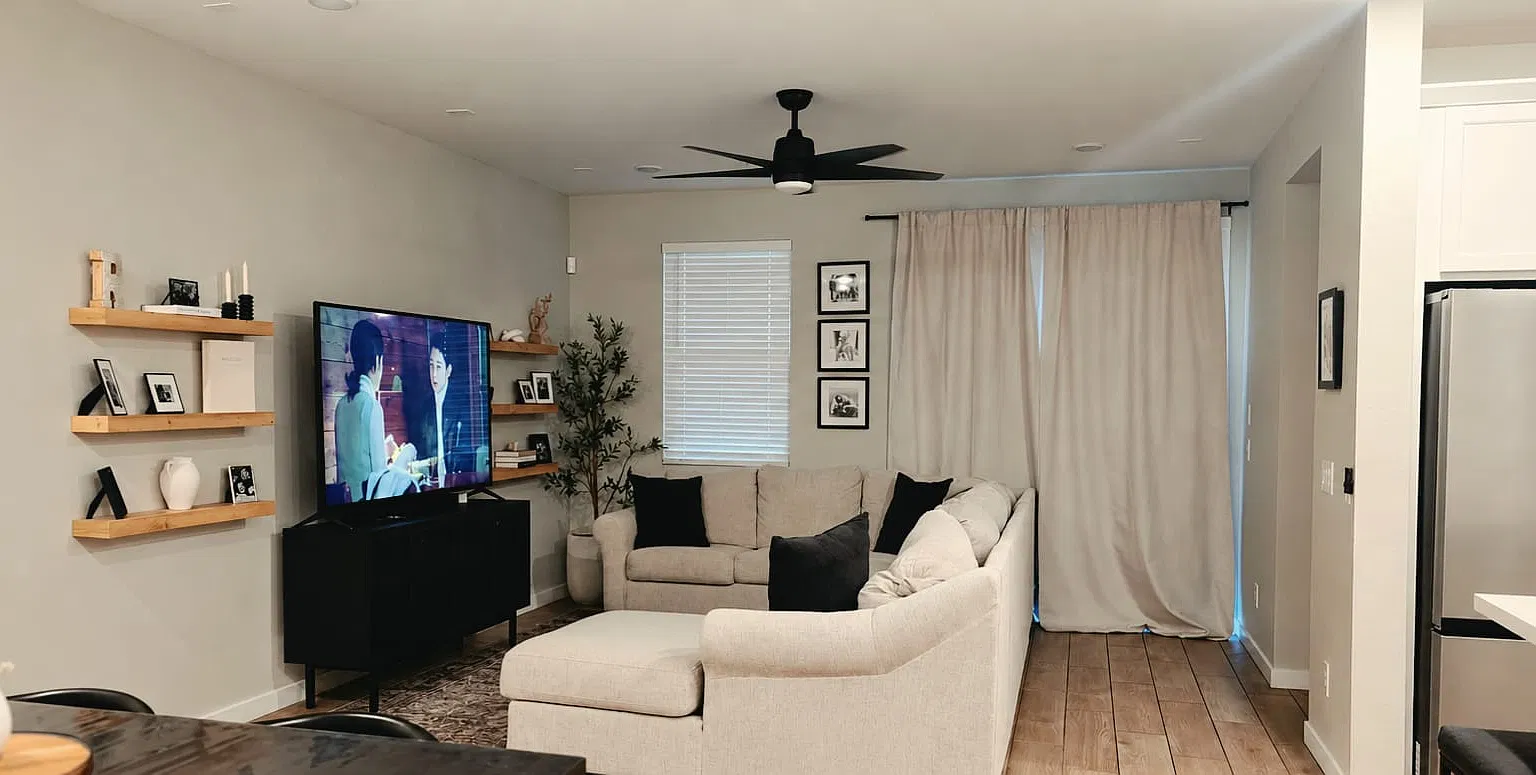 4 bed, 1896 sqft, $2,250 — Photo 1