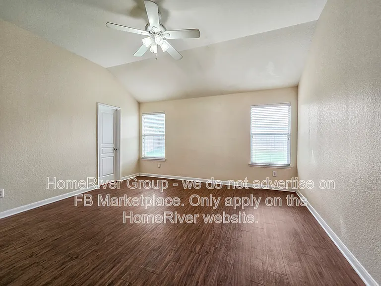 1261 Mountain Peak Dr — Photo 9