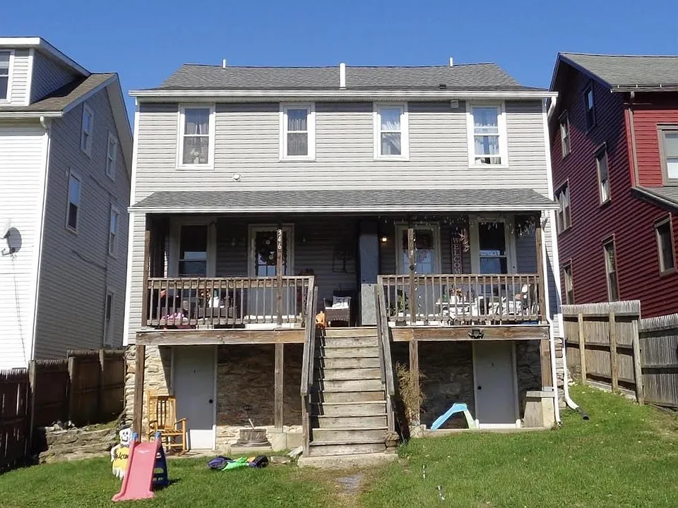344-346 W 1st Ave