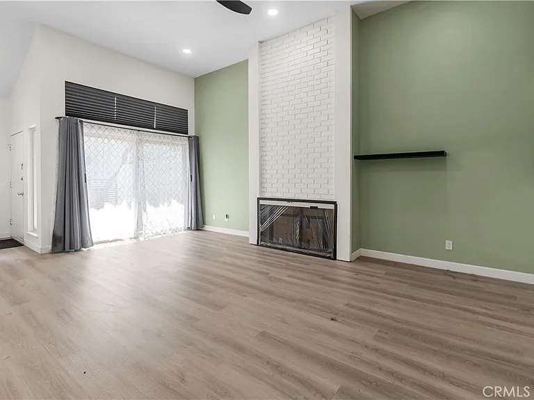 1532 Windsor Ln — Photo 5