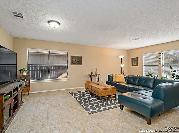 4th image of 7819 Pecan Hts