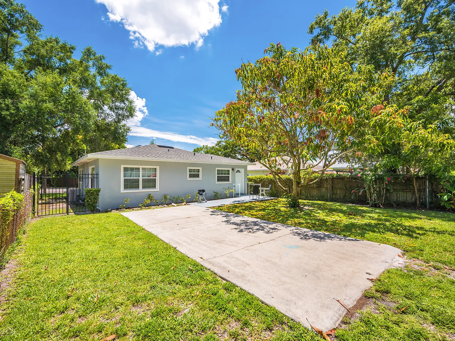 2 bed, $3,100 — Photo 1