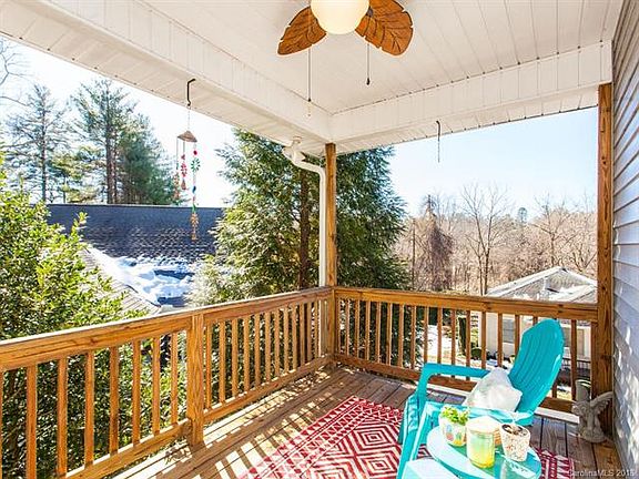 4th image of 22 S Cottage Ct