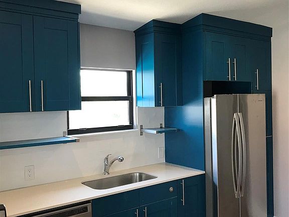 3rd image of 531 N H Street