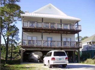 320 Audubon Pl, Dauphin Island, AL 36528