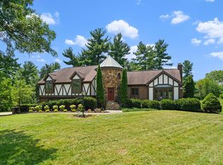 6003 Cleves Warsaw Pike, Cincinnati, OH 45233