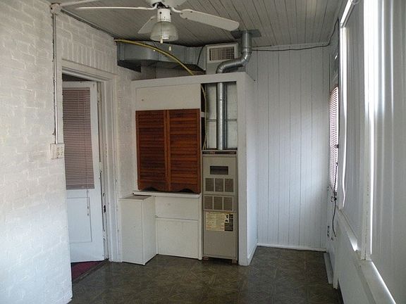 2433 Perkiomen Ave. Storage