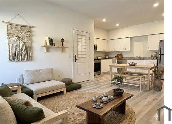1 bed, 700 sqft, $1,464 — Photo 2