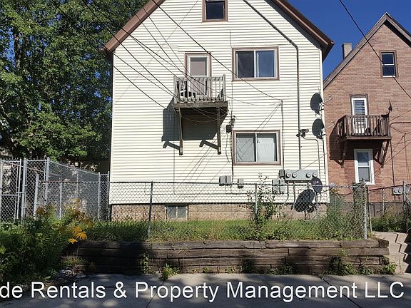 5th image of 2825 N Fratney St #3921728