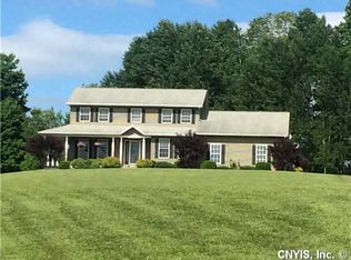 7015 Hunters Crossings Rd, La Fayette, NY 13084