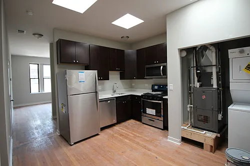4208 N Milwaukee Ave #2R Photo 1