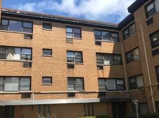 2718 W Bryn Mawr Ave #G, Chicago, IL 60659