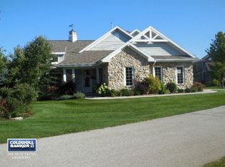 7048 Pinestraw Dr, Egg Harbor, WI 54209