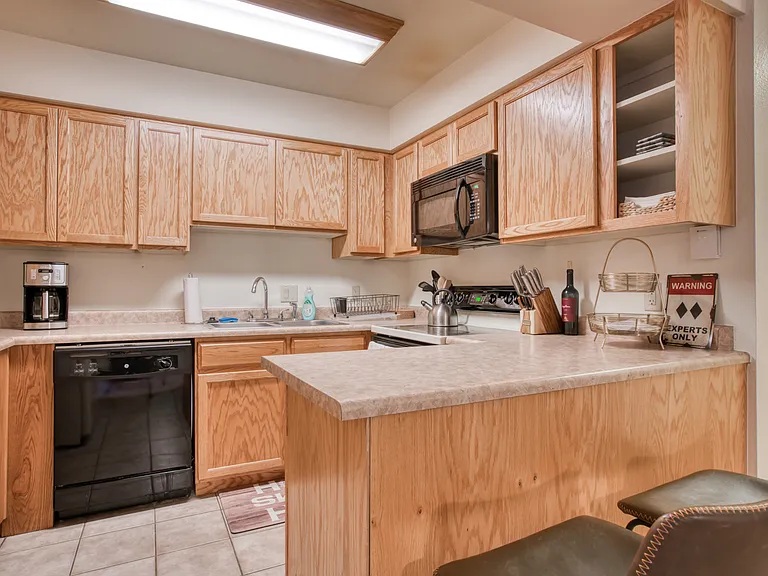 250 Ski Hill Rd #25 — Photo 5