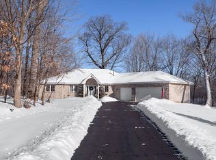 20685 Lake Ridge Dr, Prior Lake, MN 55372