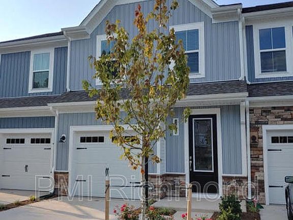 3rd image of 9248 Saint Charles Cir