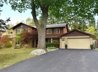 507 Gray Court Dr, Hamilton, ON L9G 2R9