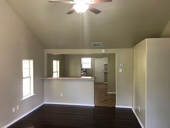 2nd image of 5120 Cain Dr