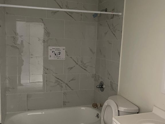 3rd image of 18646 Collins St #7