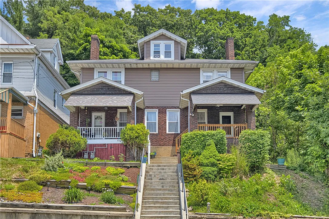 554 Forest Ave photo 1