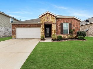 521 High Desert Dr, Fort Worth, TX 76131