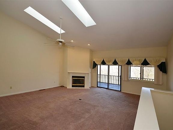 4th image of 305 Miami Lakes Dr