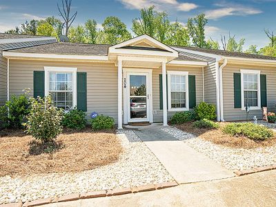 204 Karlie Ct, Greenwood, SC, 29649