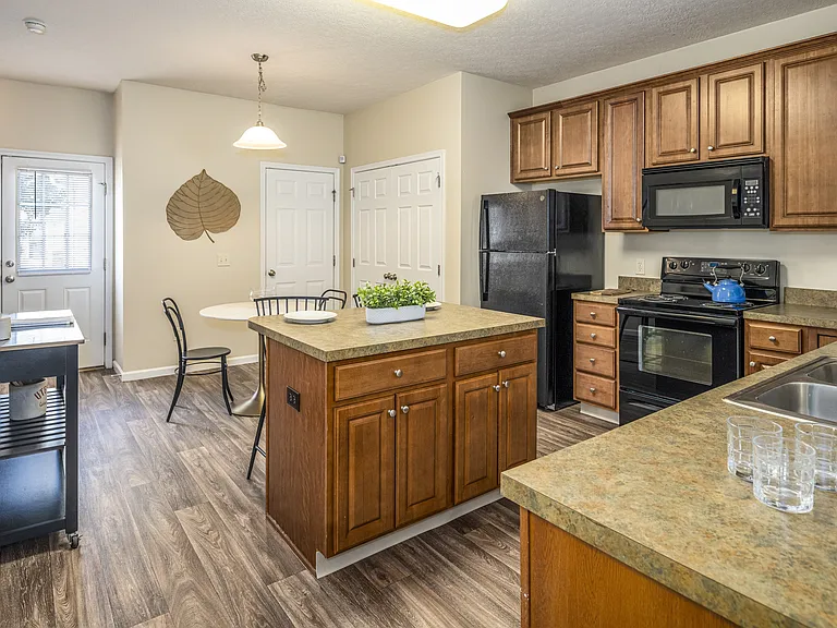 Arbors at Turnberry — Photo 22