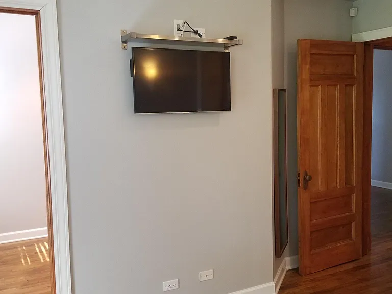 3827 N Wilton Ave #2 — Photo 15