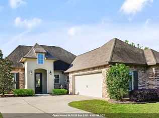 39071 Old Tree Dr, Prairieville, LA 70769
