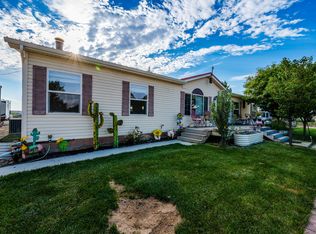 200 2nd St S, Kaycee, WY 82639