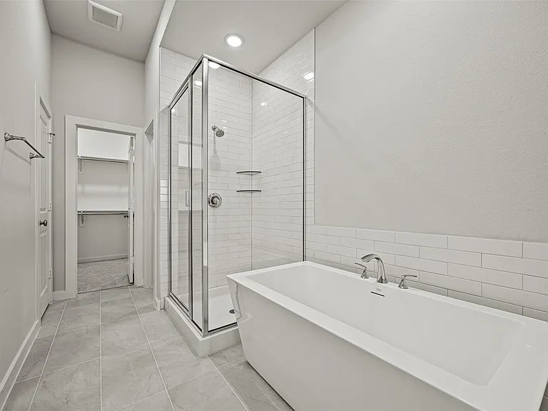 16631 Lake Austin St — Photo 21