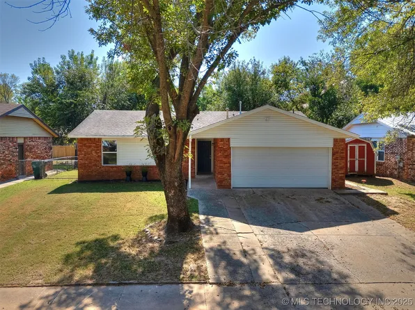 702 W 26th St, Sand Springs, OK 74063