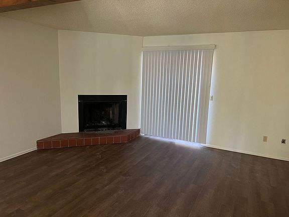 4th image of 843 Sunset Ave APT B